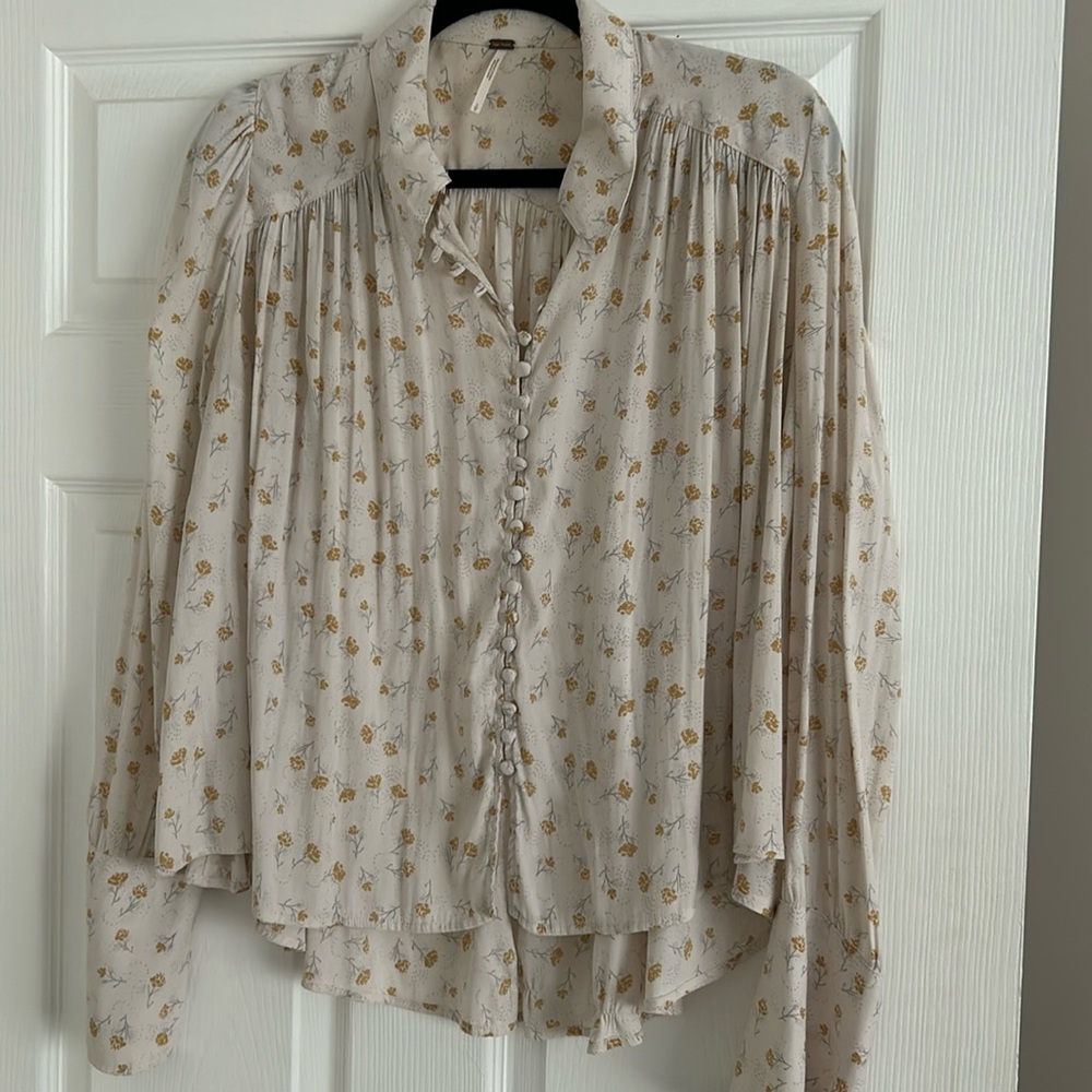 Flowy blouse